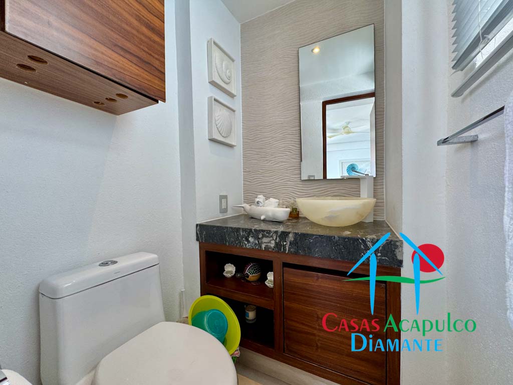 Torre Persia B 402 - Baño de visitas 1